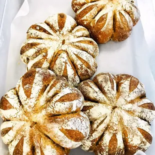 Sourdough winter squash bread