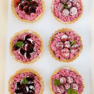 Raspberry mousse tartlets