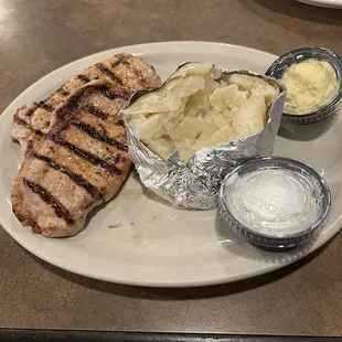 Pork chops with potatoes