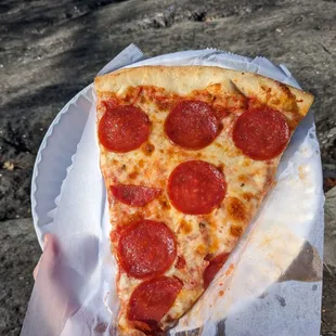 Pepperoni slice