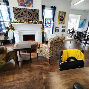 Cozy interior - there are 3 fireplaces I counted!!