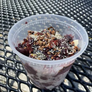 Deluxe Acai Bowl (TikTok: @justandyvu)