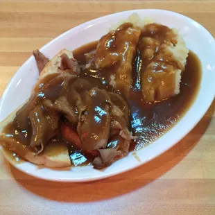 Hot Roast Beef Sandwich with Mashed Potatoes and Gravy