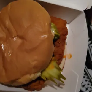 Spicy chicken sandwich, no flavor