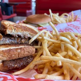 #4 Freddy&apos;s Original Patty Melt Combo