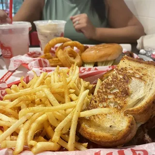 Freddy's Original Patty Melt Combo