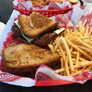 Patty melt 4/5 not bad