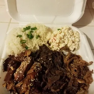 Hawaiian plate with chicken, beef and pork