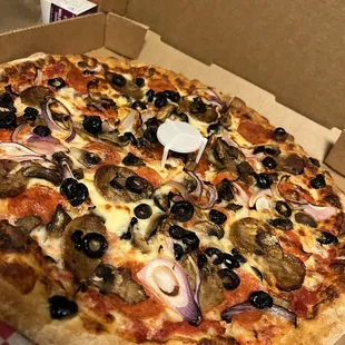 Freddy&apos;s Supreme Pizza