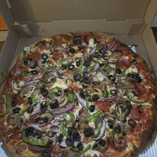 Freddy&apos;s Supreme Pizza