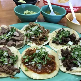 6 pack. Asada, Carnitas, Pollo(chicken), Al Pastor, Lenqua, Barbacoa. I ordered Al Pastor, but I I'm pretty sure I got another Asada.
