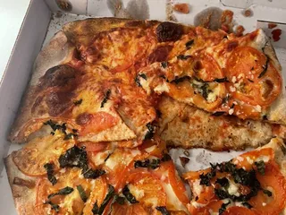 Tomatoes Apizza