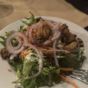 Salad that comes with pasta