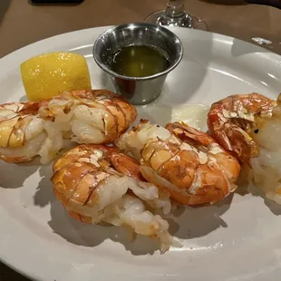 Grilled prawns and butter