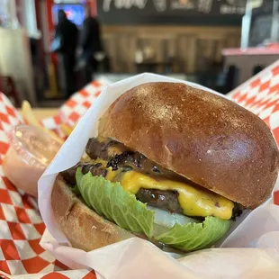 Double Cheeseburger