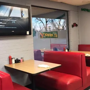 Front window booths &amp; TV