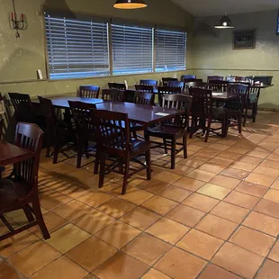 empty dining room
