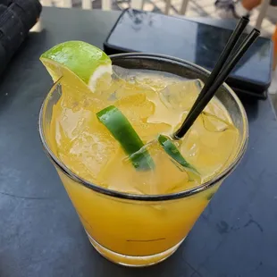 Spicy mango margarita