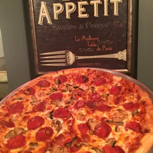 Pepperoni &amp; Mushroom Pizza...yum!