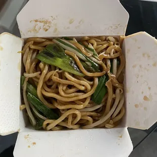 Shrimp chowmein