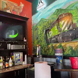 Nice little hole in the wall place when it's not busy