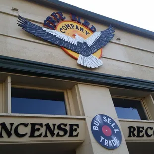 Front of Free Bird Company. Very clean, very groovy, and nicely set up!