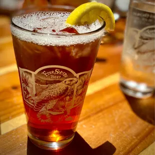 a glass of iced tea