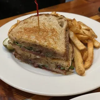 Cheddar Jamwich