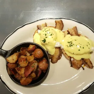Eggs Benedict
