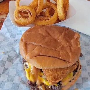 Grumpy burger and onion rings