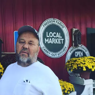 My Dad is a huge fan of this shop and their show.