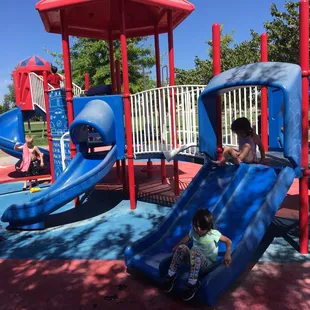 Freedom park we can around 3 and it was full of kids and mommies