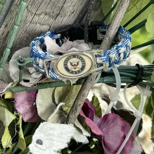 A light pole at the Freedom Rock.  A lot of people leave mementos here.