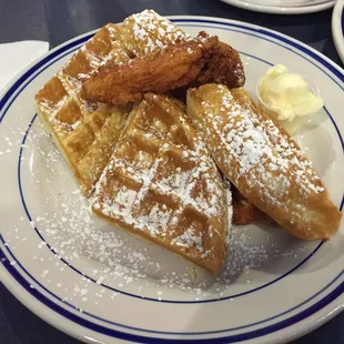 Ordered the Chicken and Waffles and my gosh was it good. Service was delightful and recommend it.