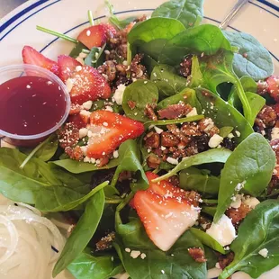 Strawberry Spinach Salad