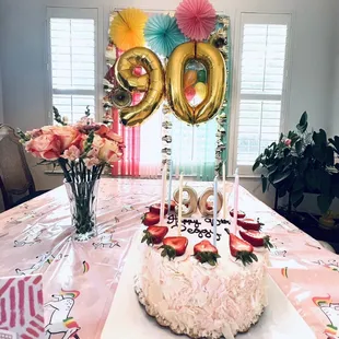 Champagne Cake was so delicious.