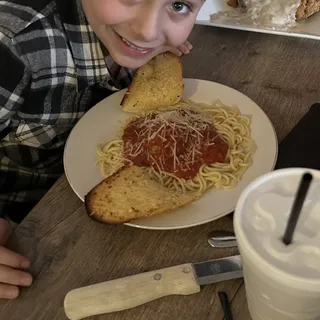 Kids Spaghetti and Meat Sauce