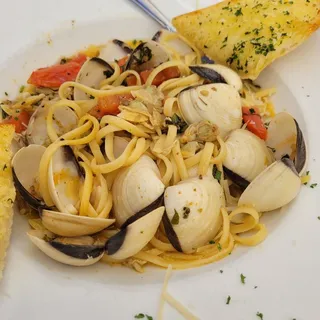 Linguini and Clam
