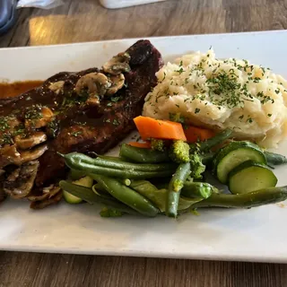 Brandy Peppercorn Steak Dinner