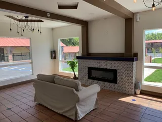 The Greens Hotel On Stockton Blvd