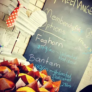 Lemon cream cheese cupcakes.