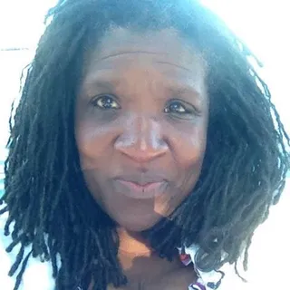 Tina B.