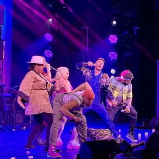 Post-show photo-video op