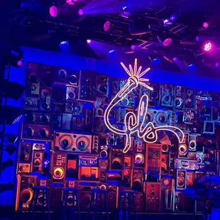 Pre-show stage set up