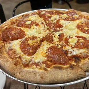 Med Pepperoni pizza added feta