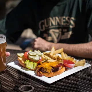 Classic Cheeseburger