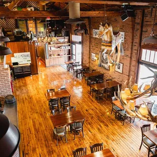 ramen and noodles, interior