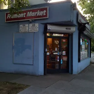 Entrance on the southwest corner of N &amp; 24th Streets