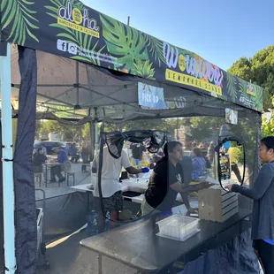 Wow Wow Lemonade Stand