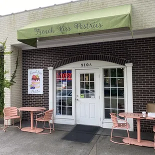 French Kiss Pastry shop